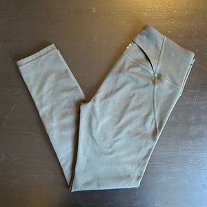 Under Armour - Olive Green Capris Leggings - Small